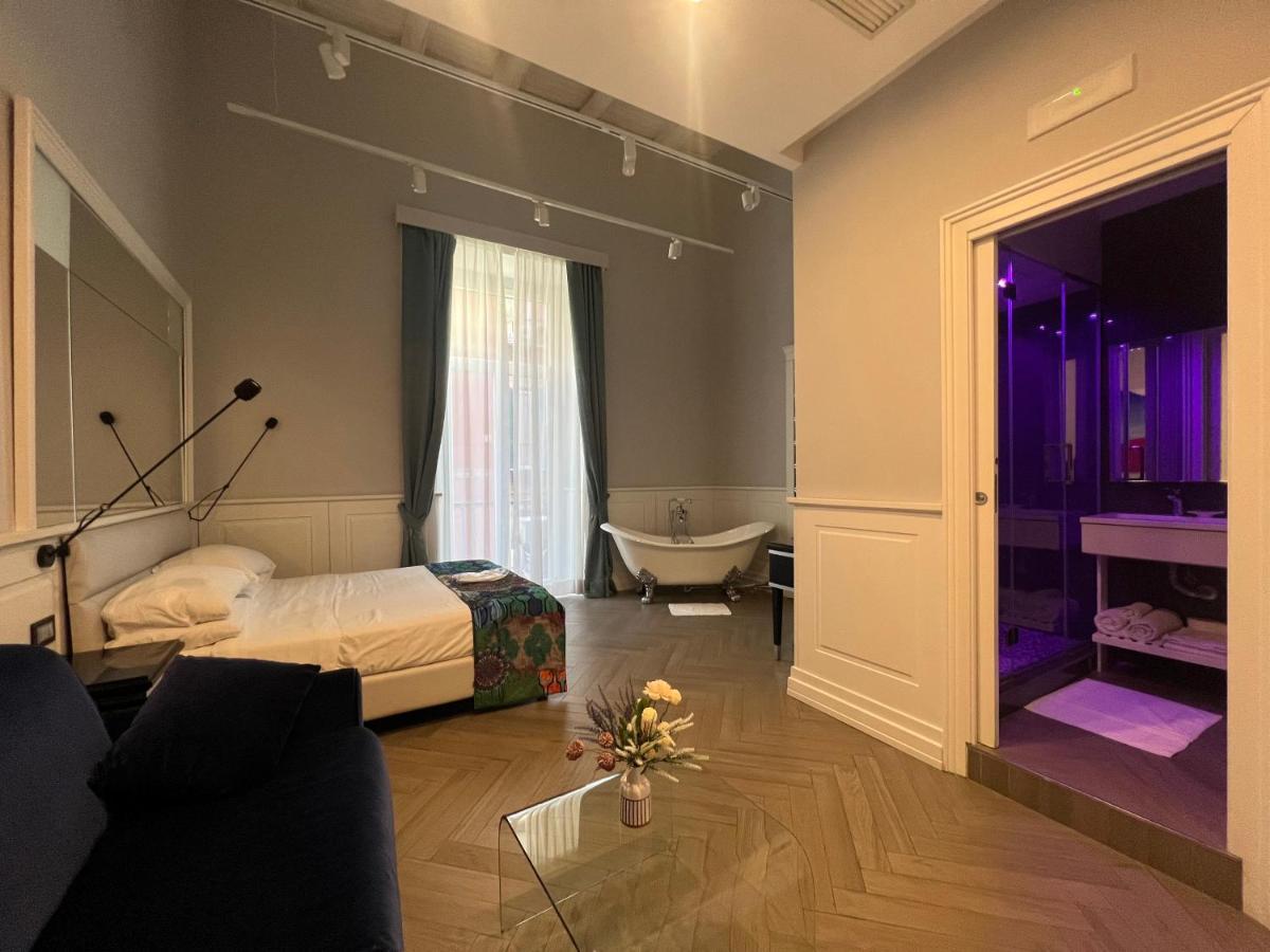 Relais Piazza Vittoria Bed & Breakfast Napoli Bagian luar foto